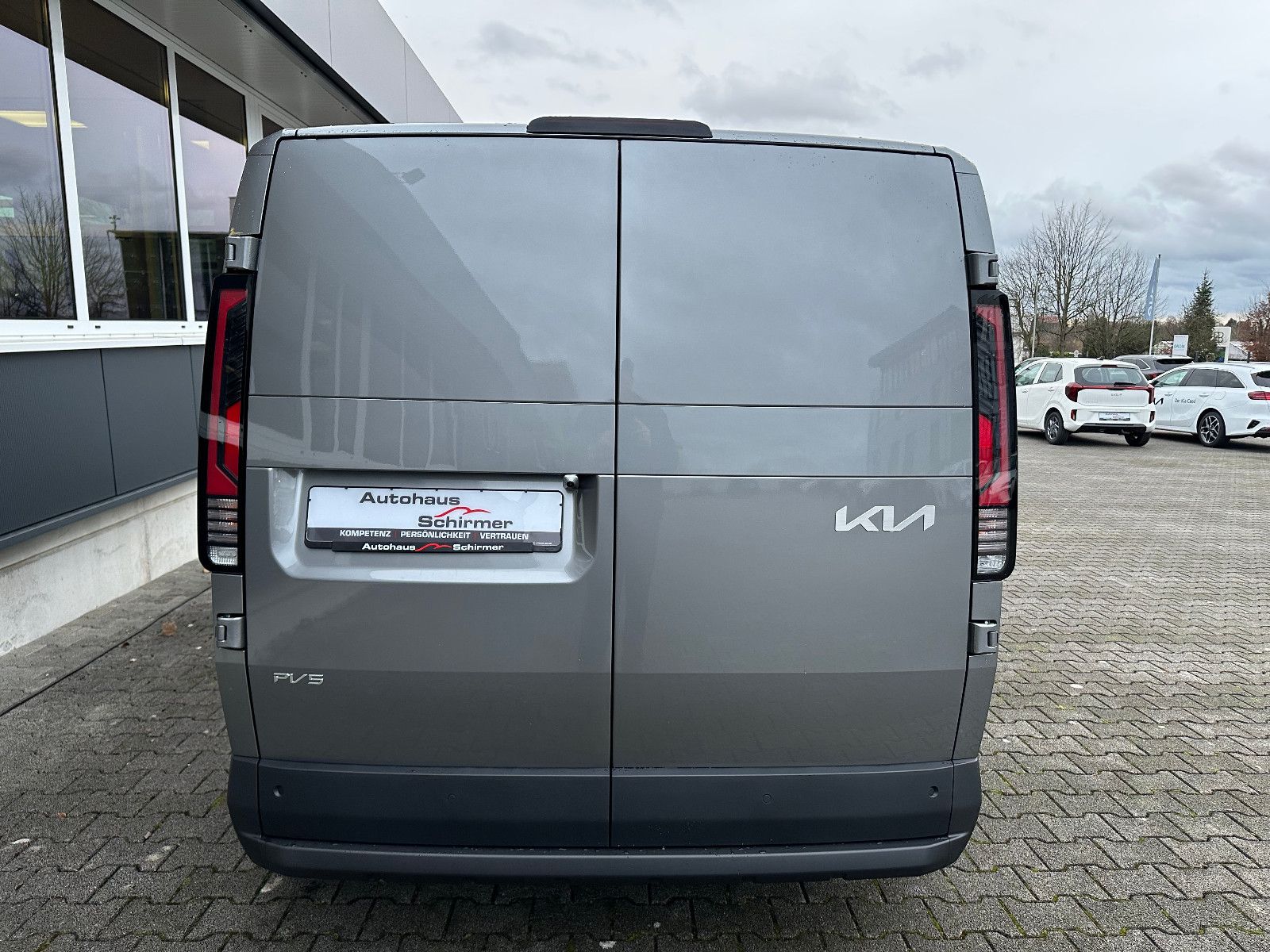 Fahrzeugabbildung Kia PV5 CARGO L2H1 4T 71,2 ELITE WP CT LM AW