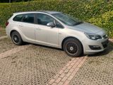 Opel Astra SportsTourer, GA-Reifen, AHK, D... - Opel Astra: Reifen