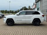 Jeep Grand Cherokee Laredo 3,6L 299PS - Jeep Grand Cherokee Laredo mit Benzin-Antrieb