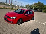 Volkswagen VW Golf 6er Kombilimousine Benzin in Rot - Volkswagen Golf: 6er