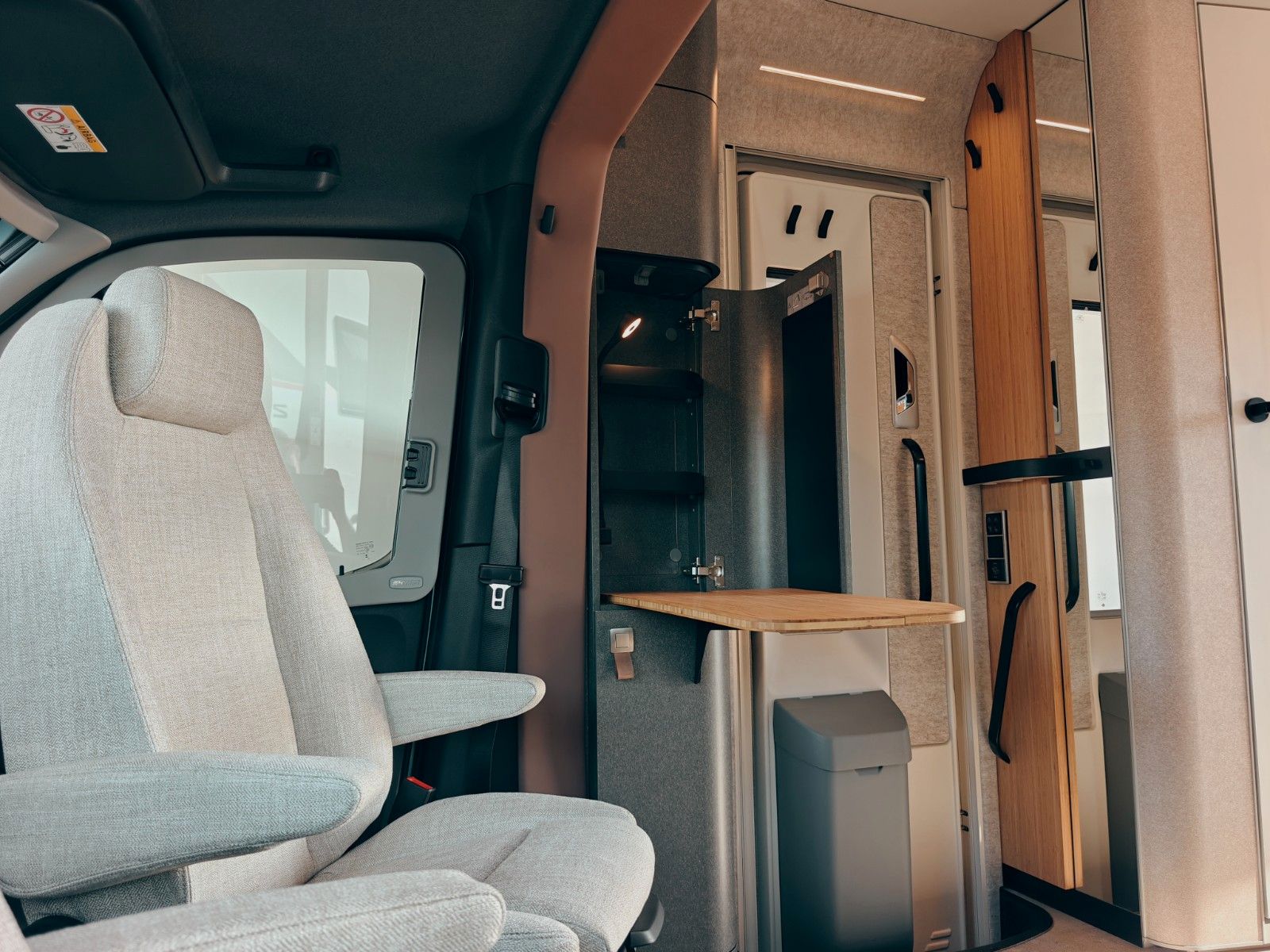 Fahrzeugabbildung HYMER / ERIBA / HYMERCAR VENTURE S 4x4 2026 by palmo