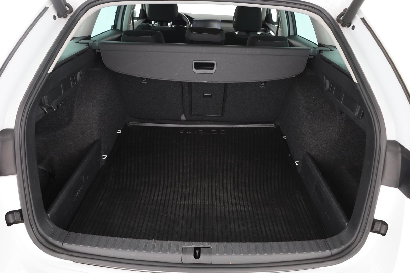 Skoda Octavia Combi 1.5 TSI Style LED Navi ACC Kamera