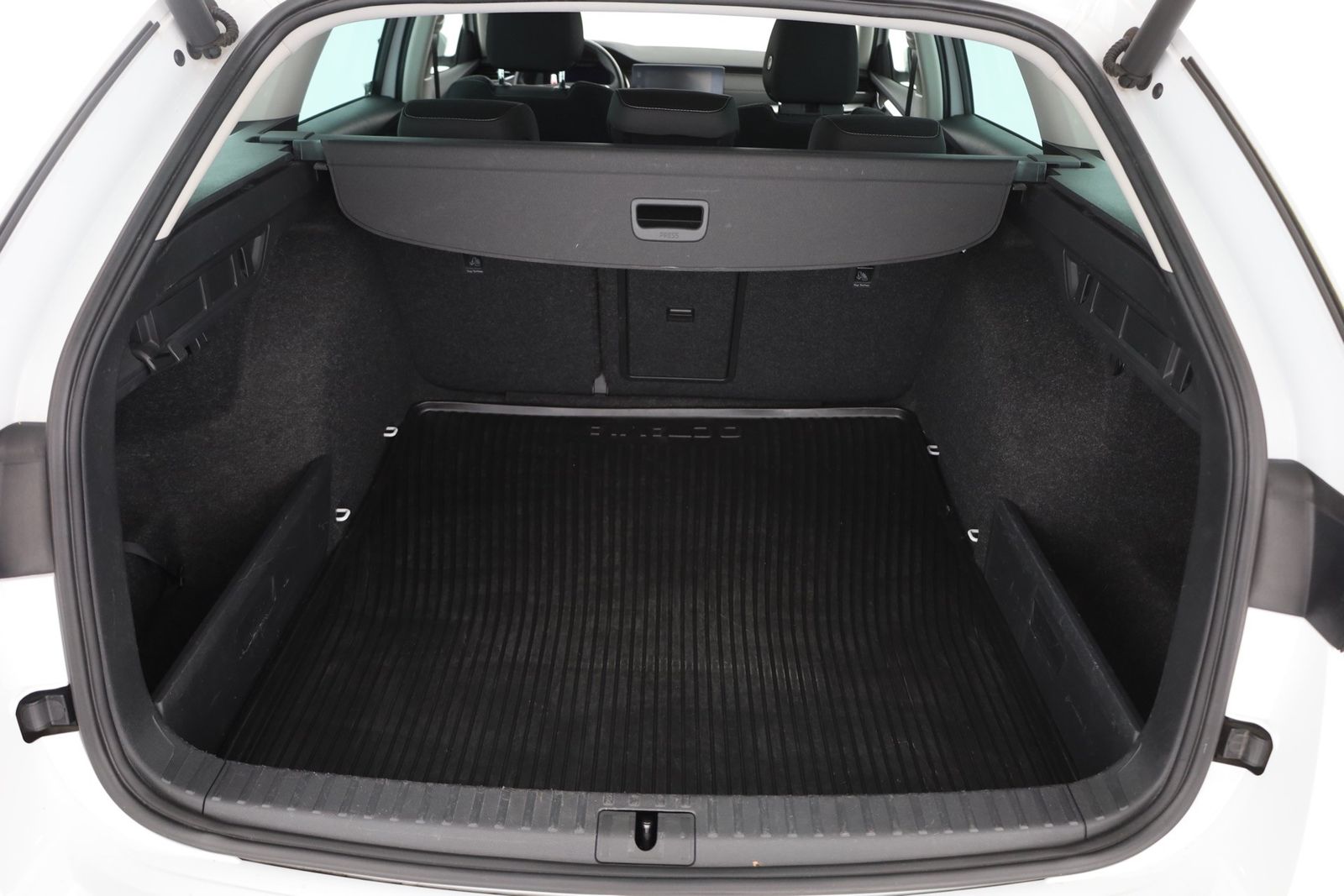 Skoda Octavia Combi 1.5 TSI Style LED Navi ACC Kamera foto 25