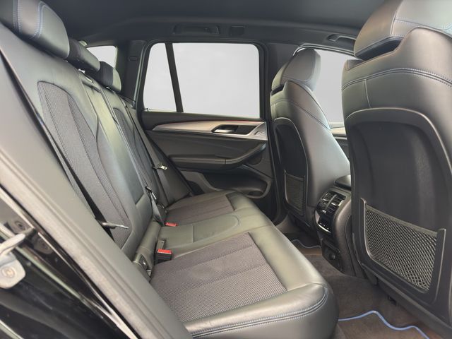 Fahrzeugabbildung BMW X3 xDrive 20d M Sport+M Fahrwerk+Kamera+Assist