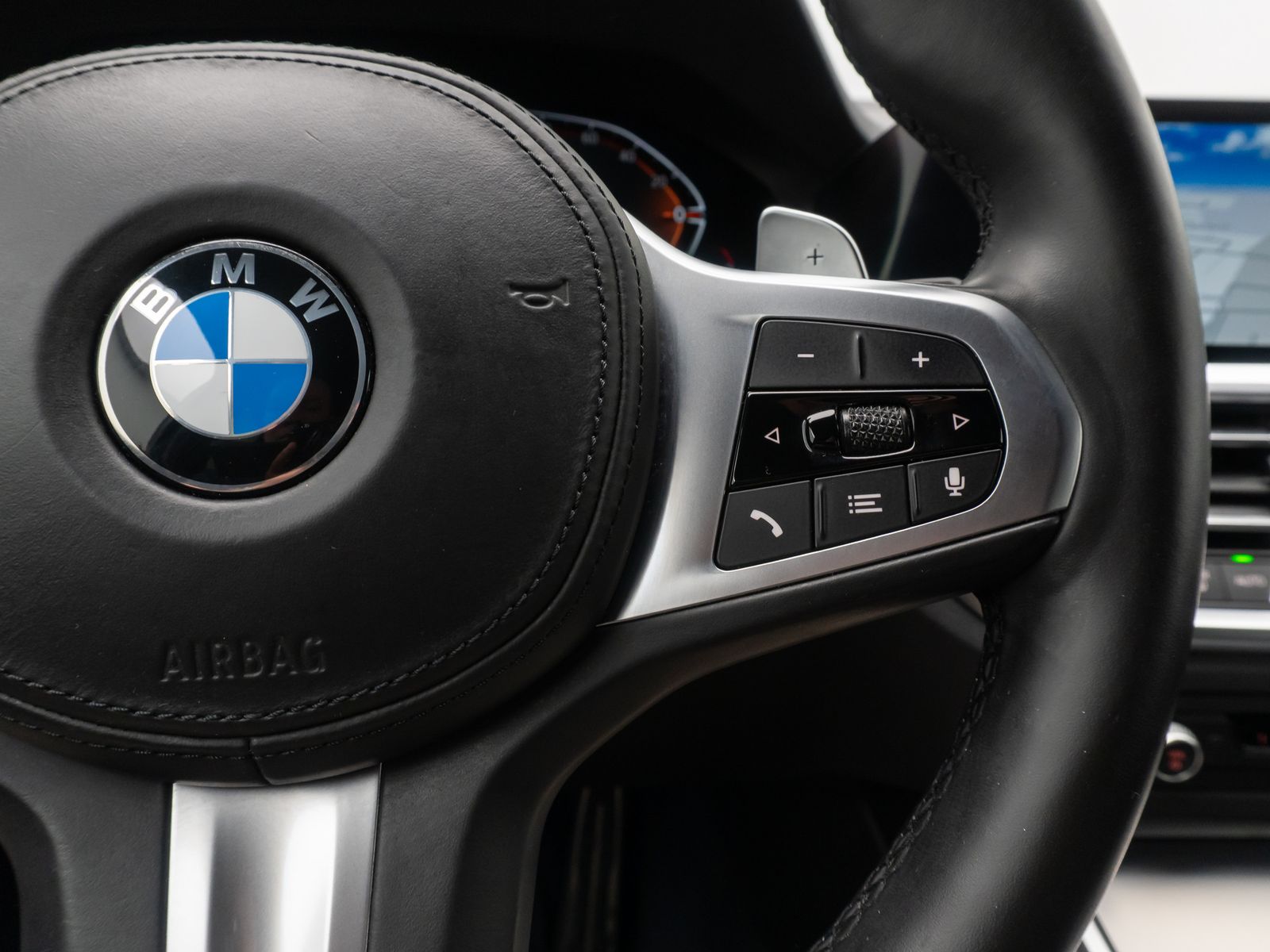 Fahrzeugabbildung BMW 320d M Sport Alarm DAB Kamera Komfort CockpitPro