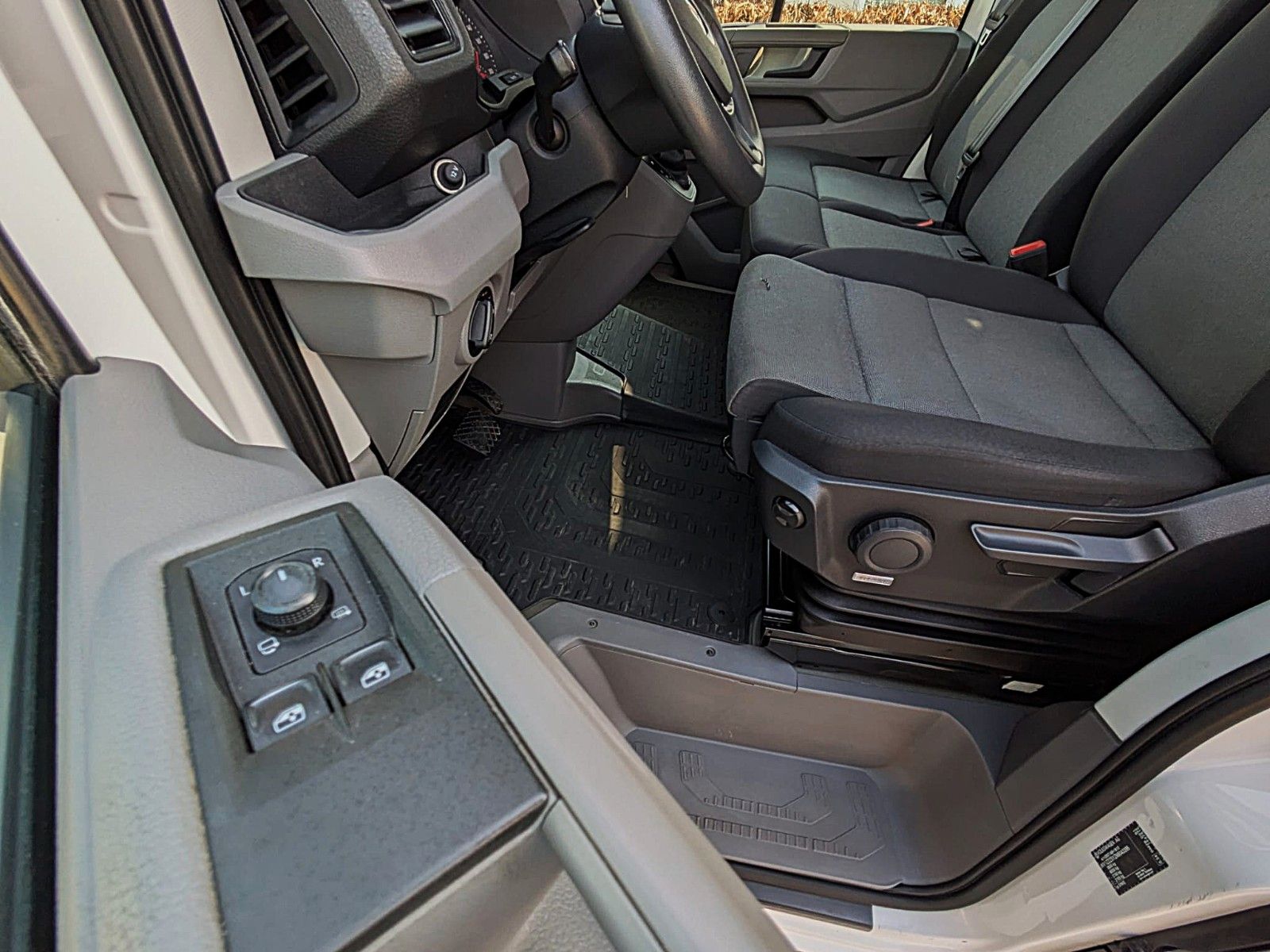 Fahrzeugabbildung Volkswagen Crafter Kasten AUT. L4H2 KLIMA SITZHZG ACC NAVI