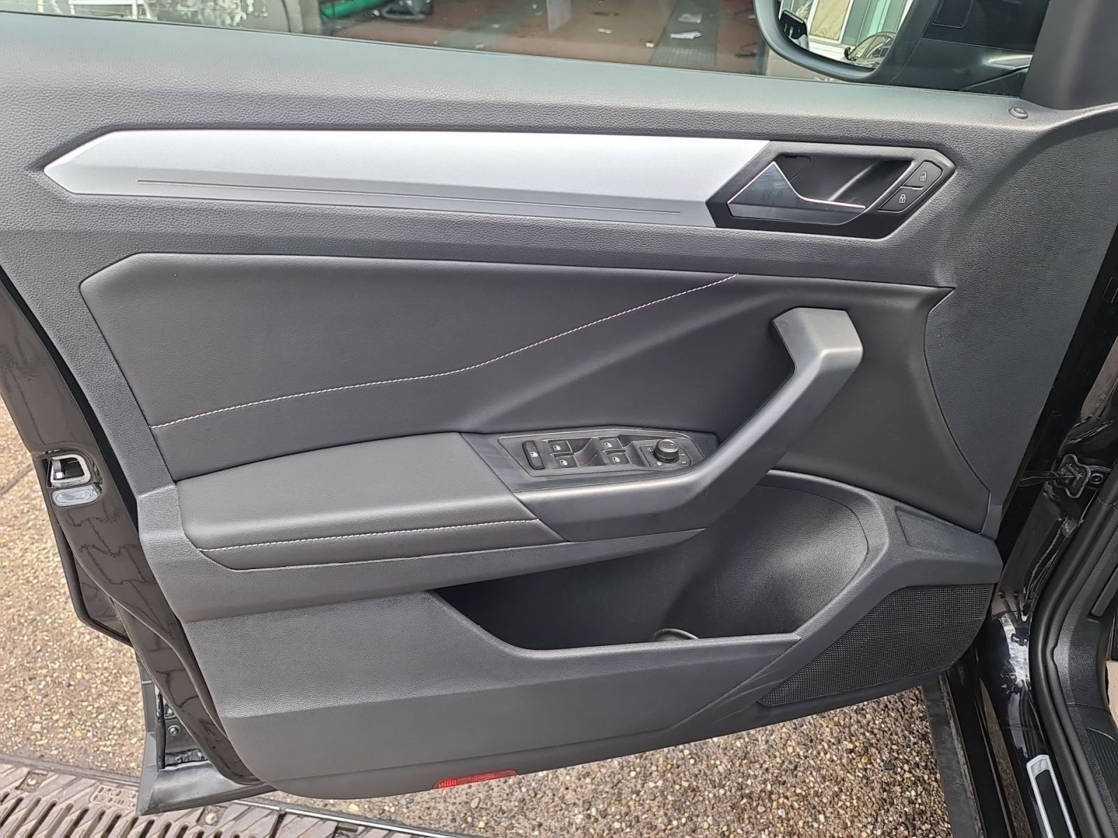 Volkswagen T-Roc - Bild 8