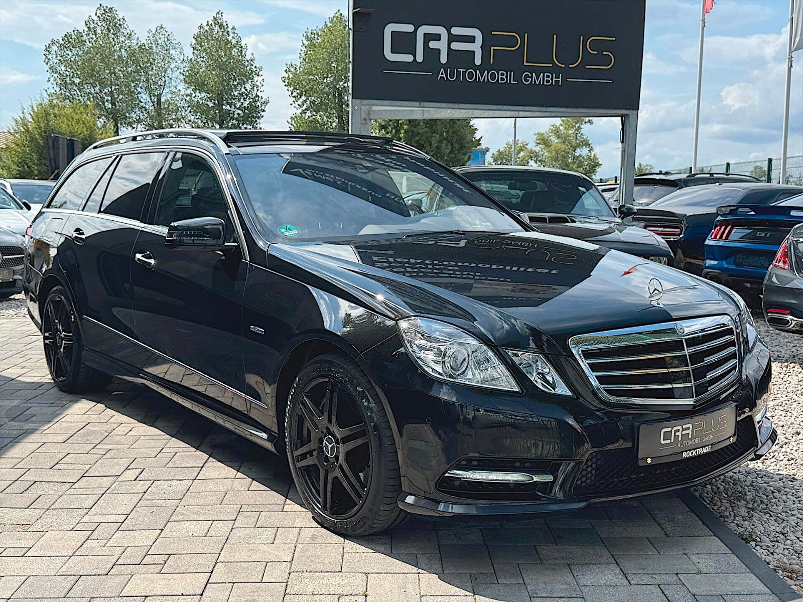 Fahrzeugabbildung Mercedes-Benz E 500 CGI AMG Black Edition *ACC*Pano*Airmatic*