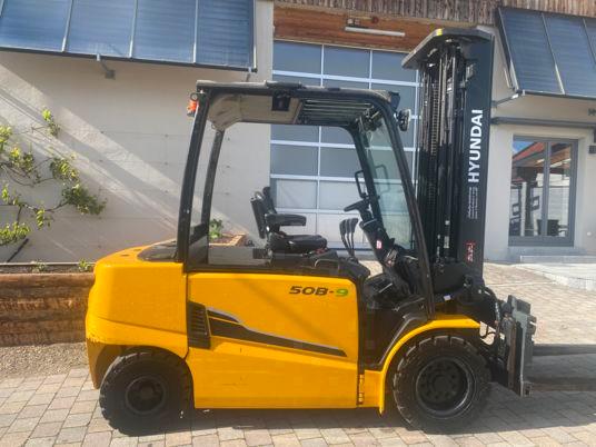 Hyundai 50B-9
