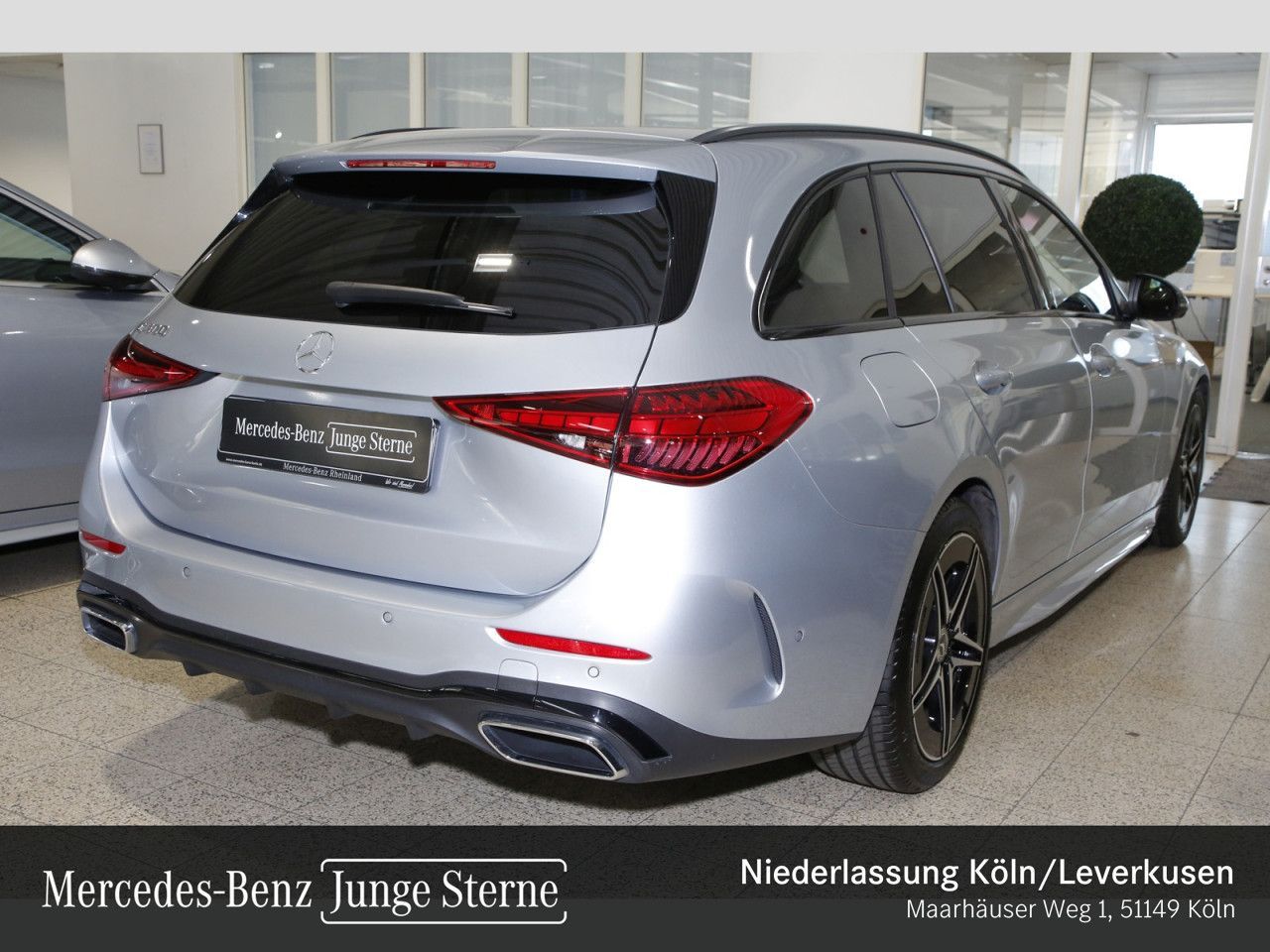 Mercedes-Benz C 300 T AMG Night DigiLight Adv Fahrass MBUX foto 3