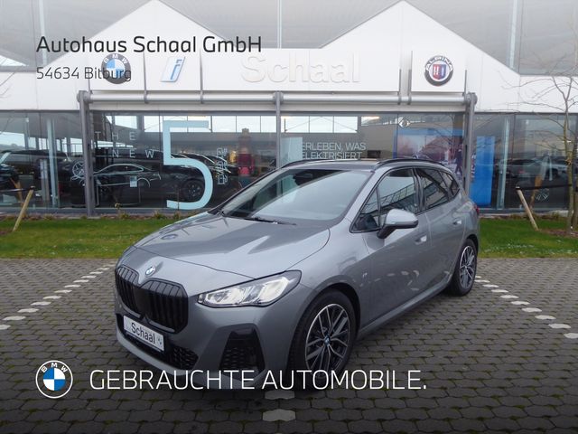 BMW 220i Active Tourer M Sportpaket DAB Pano.Dach