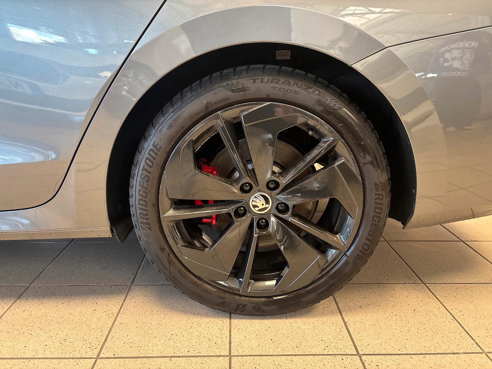 Skoda Octavia RS 2,0 TSI DSG * NAVI HuD MATRIX ACC*