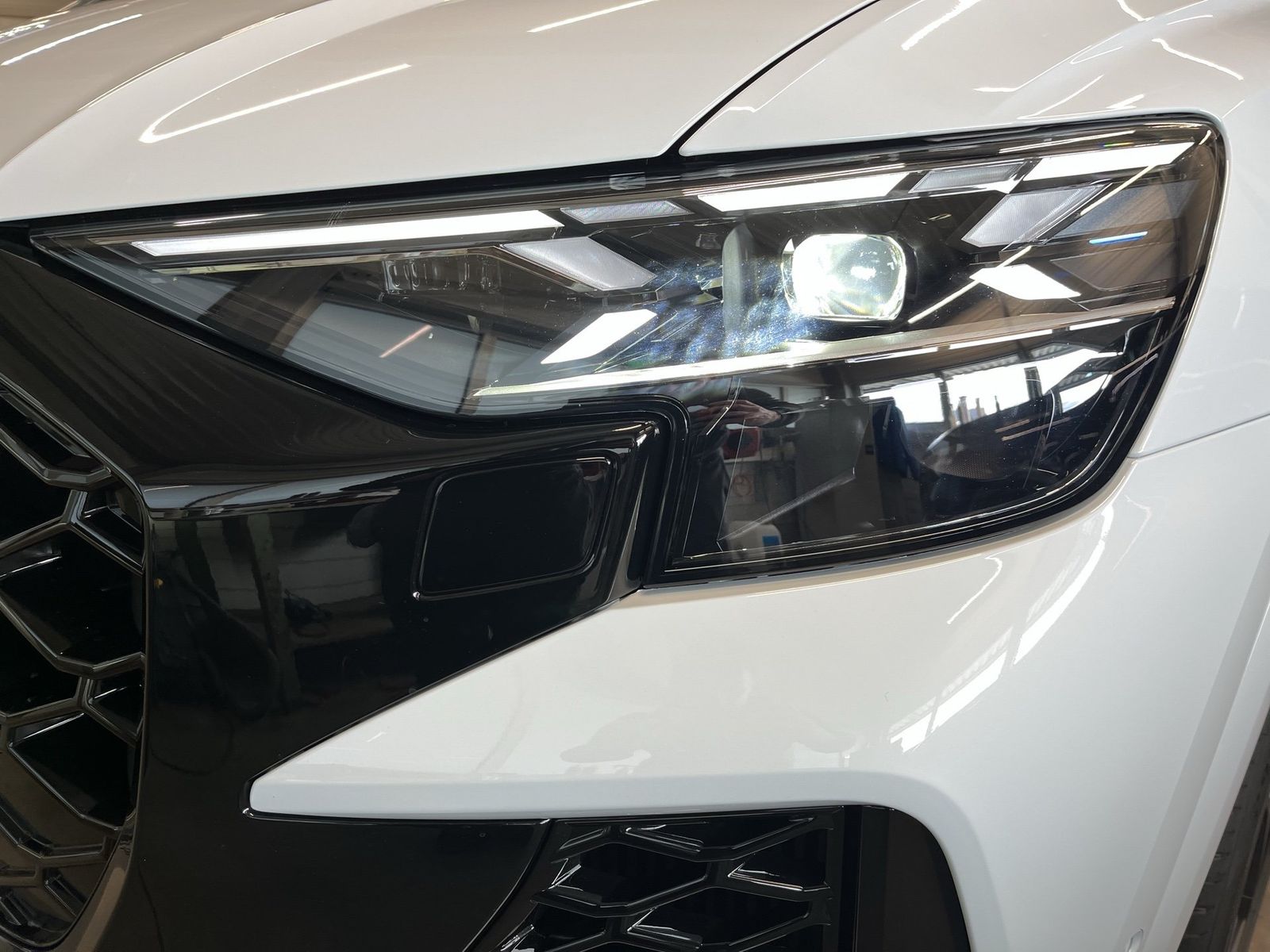 Audi RSQ8 - Bild 17