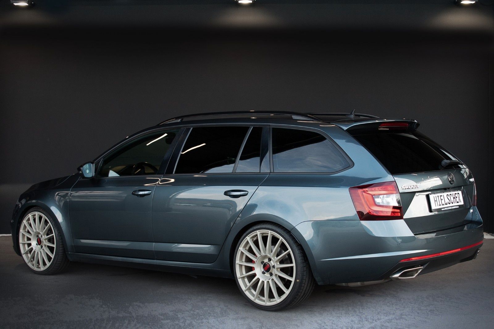 Skoda Octavia 2.0 TSI RS Combi*DSG*LED*NAVI*H&R*20"* foto 5