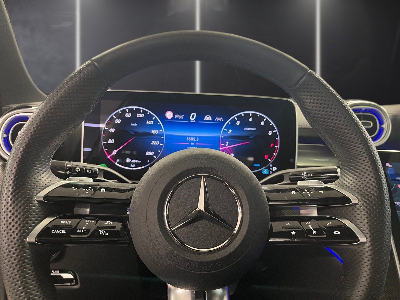 Fahrzeugabbildung Mercedes-Benz C 200 T AMG PLUs*Pano*HUD*AHK*Distro*Night*360°*