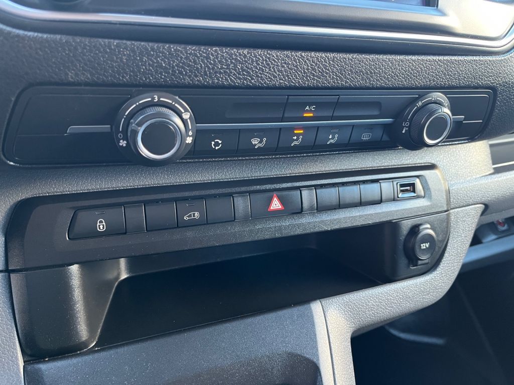 Opel Vivaro 1.5 D Cargo M Edition – Bild 15