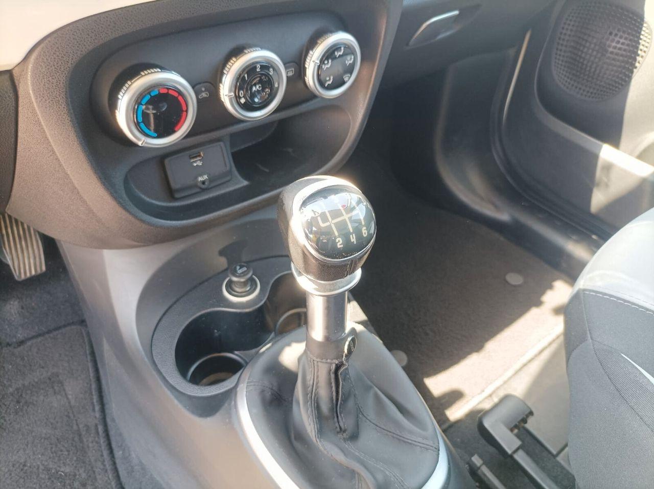 Fiat 500L 2015 — photo 12