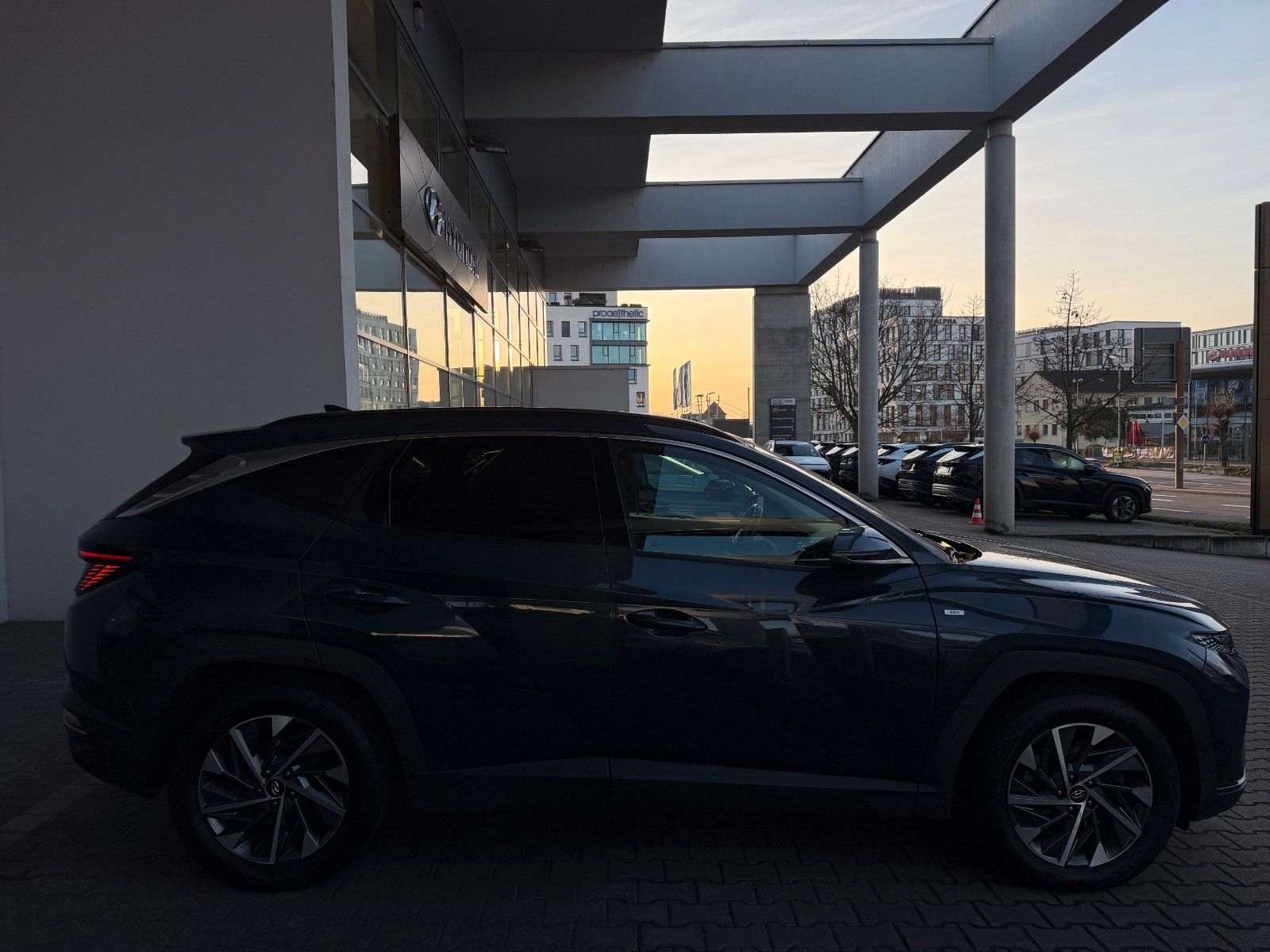 Fahrzeugabbildung Hyundai Tucson Trend 150PS Navi/Kamera/LED!