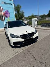 Mercedes-Benz E 63 AMG 4MATIC AMG - Mercedes-Benz E 63 AMG aus 2015