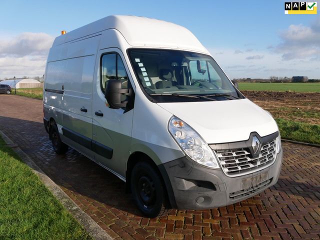 Renault Master T35 2.3 dCi L2H3 96kW AC 3-SEATS Kasten