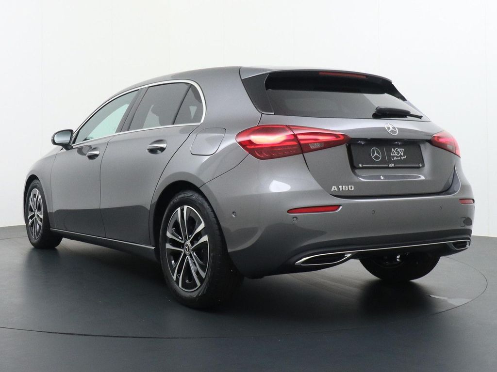 Mercedes-Benz A 180 Star Edition Luxury Line | Tempomat | Acht
