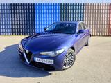 Alfa Romeo Giulia 2.2 Diesel 16V 140 kW AT8 Q4 Super Super - Alfa Romeo Giulia aus 2019
