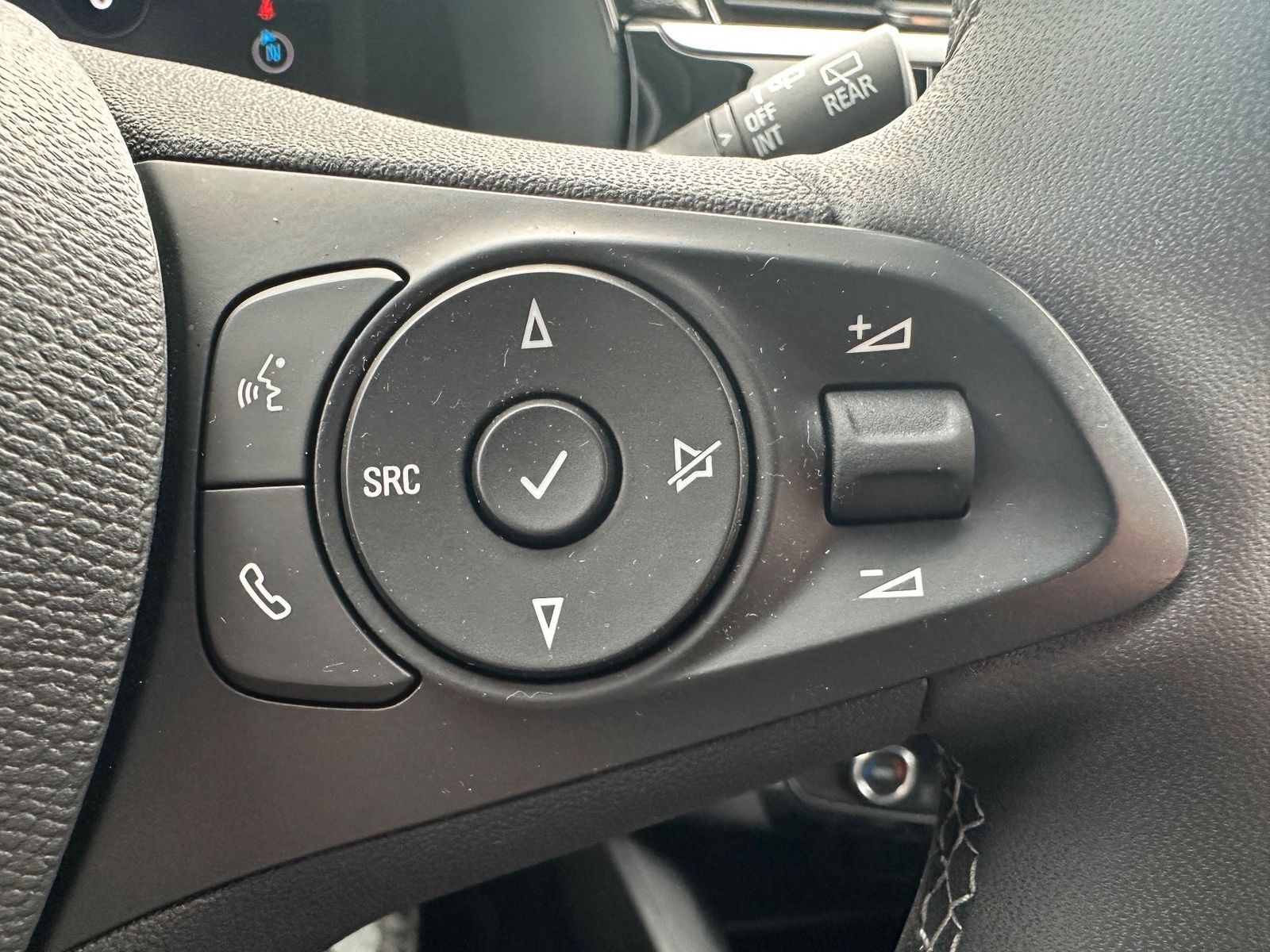 Fahrzeugabbildung Opel Corsa e Elegance NAV+LED+KAMERA+SHZ+KEYLESS