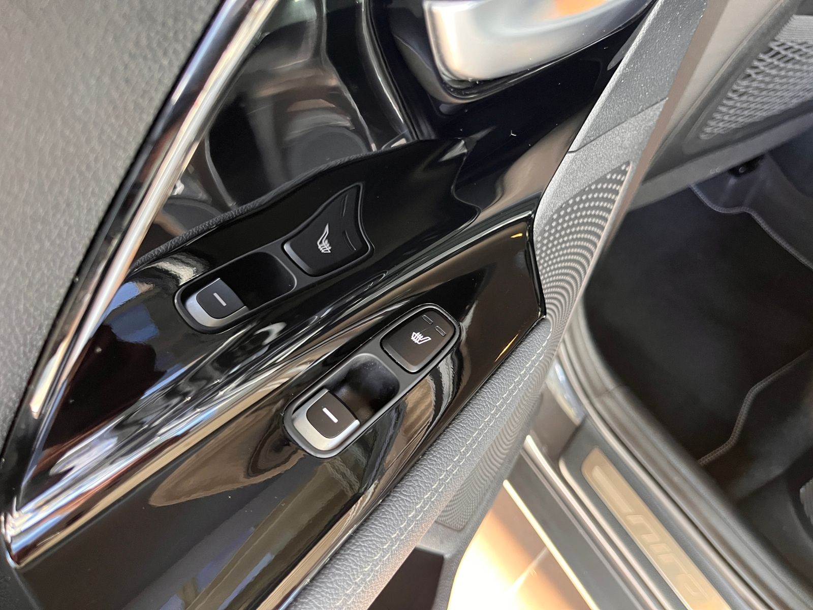 Fahrzeugabbildung Kia Niro Spirit PHEV LED NAVI LEDER SHZ AHK