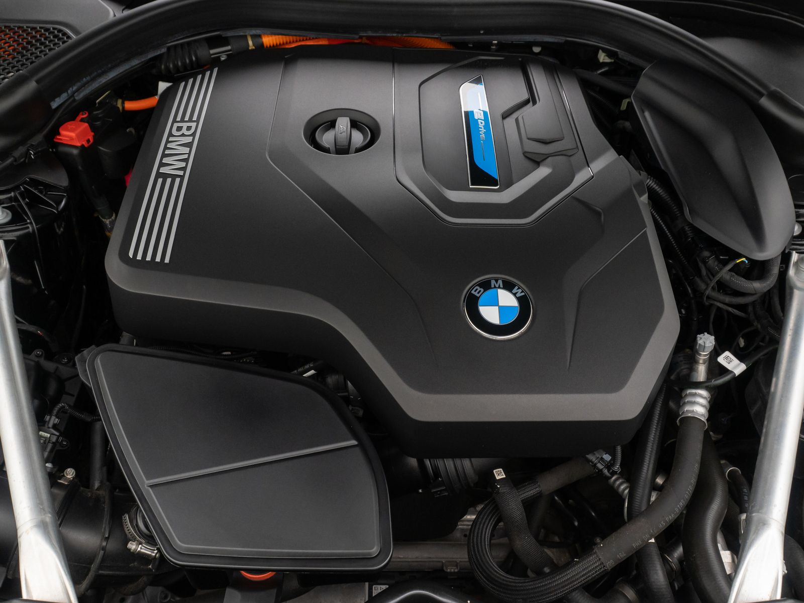 Fahrzeugabbildung BMW 530e M Sport 360° Laser DAB Komfort HUD 19Zoll