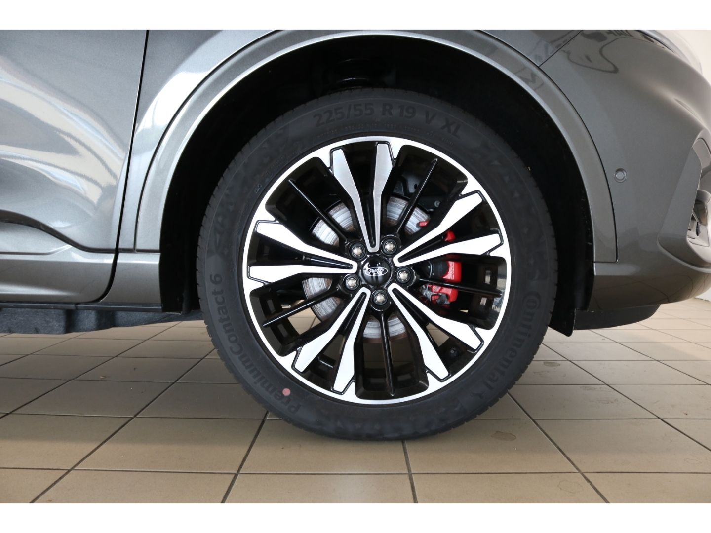Fahrzeugabbildung Ford Kuga Plug-In Hybrid ST-Line X 2.5 Kamera LED