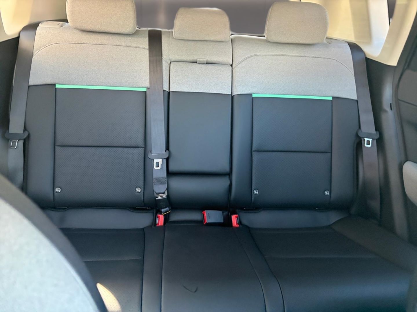 Fahrzeugabbildung Kia EV4 150 kW Earth 58 FWD EARTH UP TE WIC Navi Dig