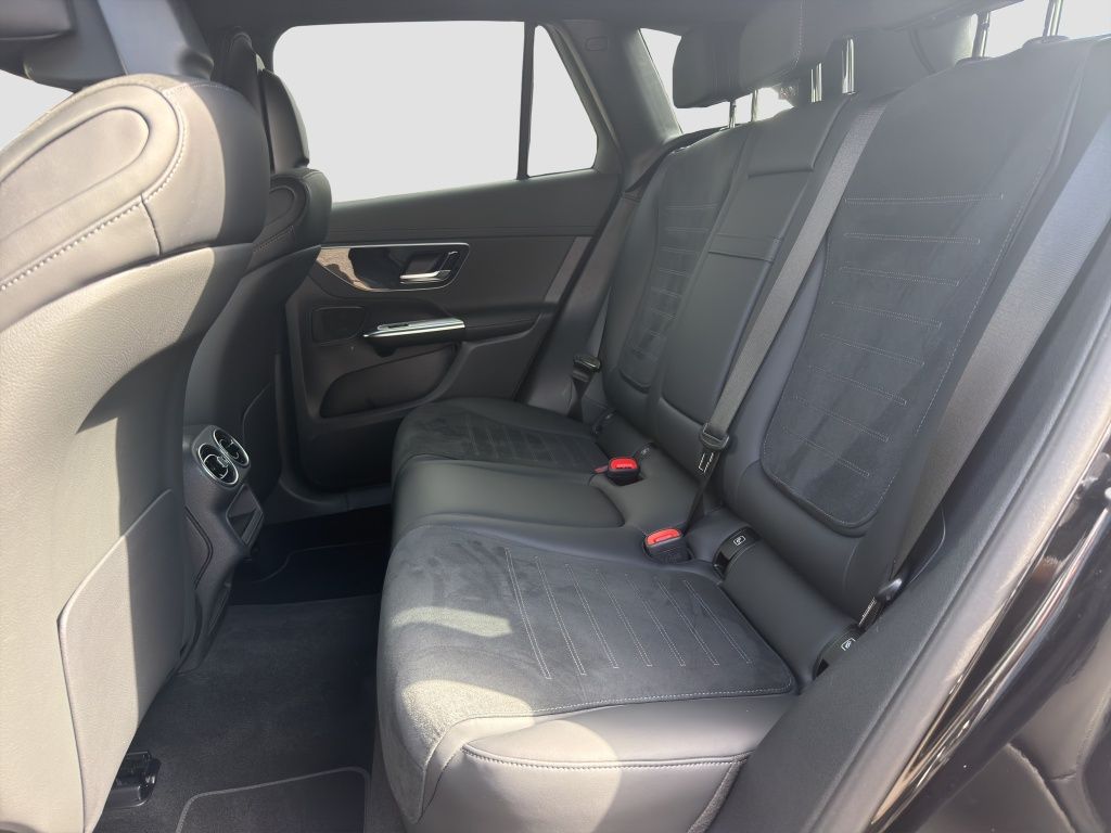 Fahrzeugabbildung Mercedes-Benz GLC 200 4MATIC AMG Line*NightPaket*Digital Light