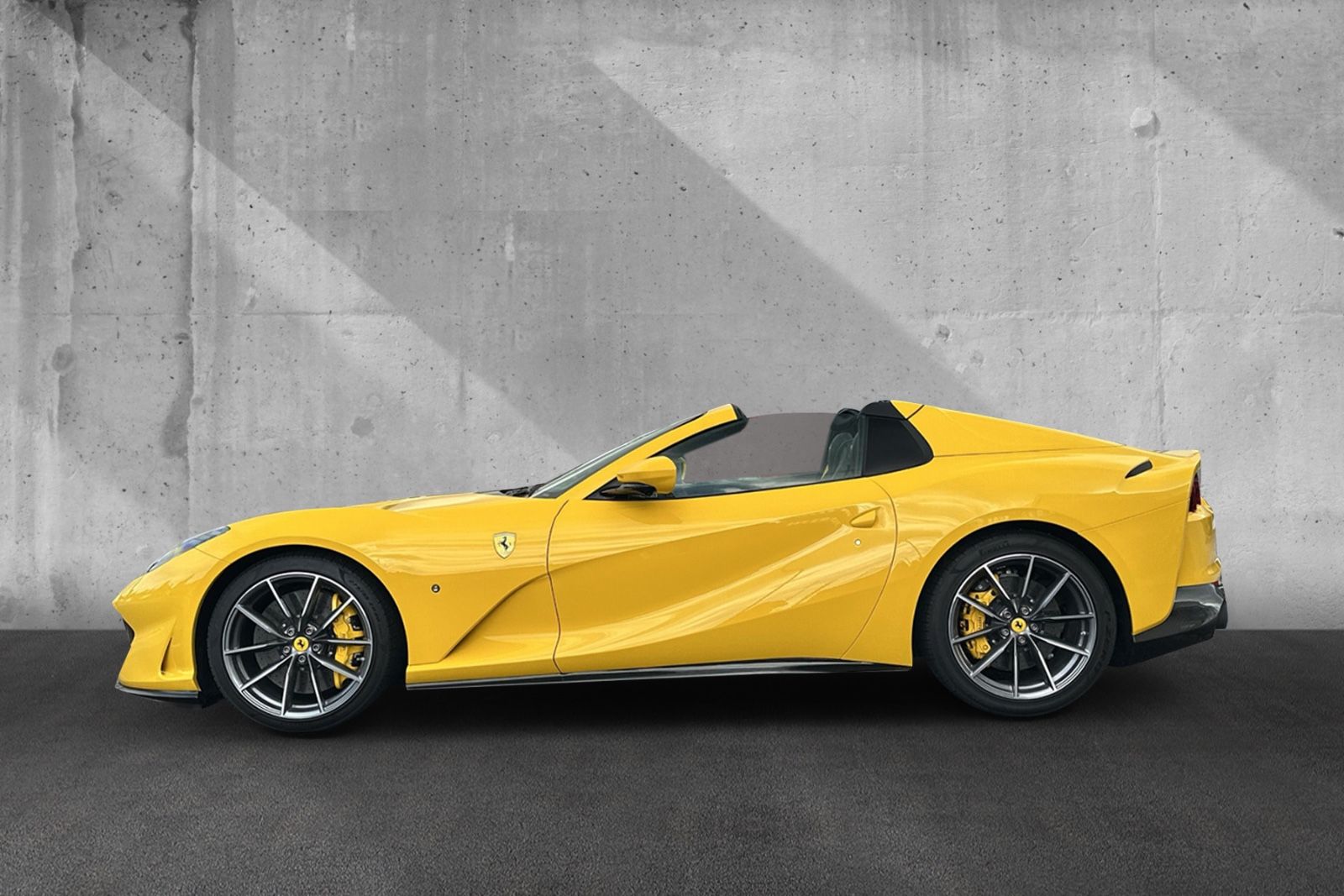 Fahrzeugabbildung Ferrari 812 GTS*Full Carbon*Lift*Painted Stripes*JBL