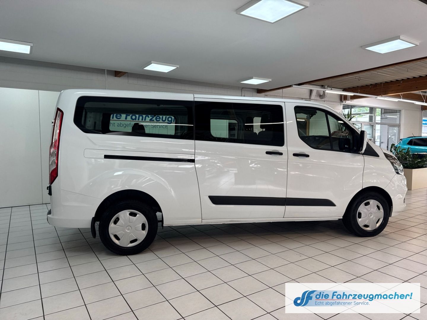 Fahrzeugabbildung Ford Transit Custom 320 L2 Trend 2.0 TDCi EU6d-T Dyn.