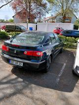 Renault Laguna 1.9 dCi. Der Motor läuft. - Renault Laguna: 1.9