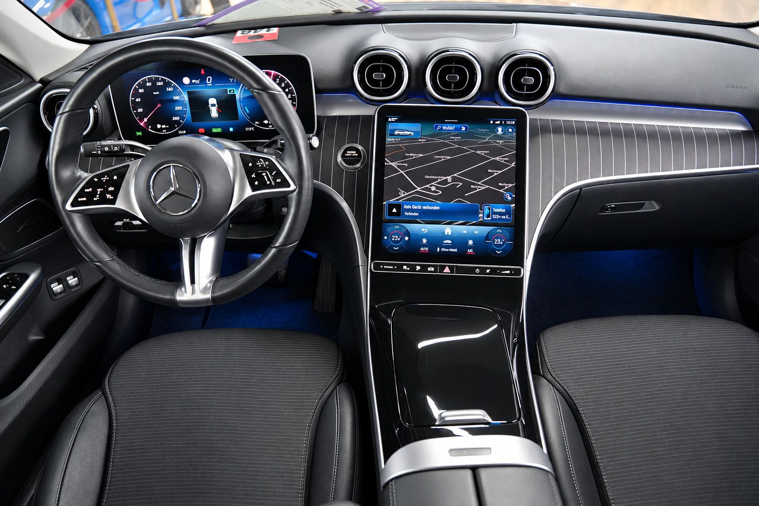Fahrzeugabbildung Mercedes-Benz C 300 e T *Ambiente*SHZ*Rückfahrkamera*T-Winkel*