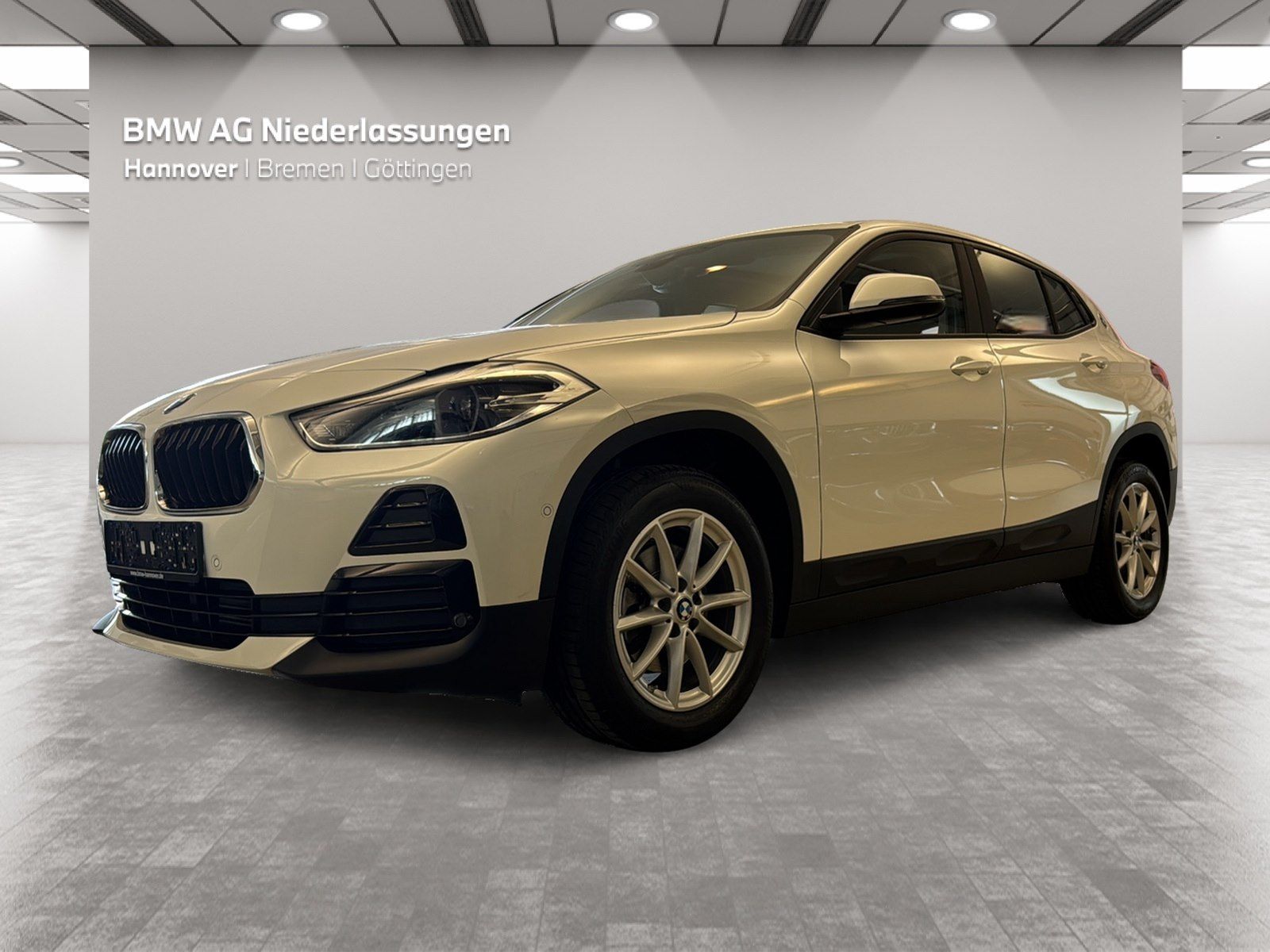 BMW X2 sDrive18i Navi Parkassist Pano.Dach LED foto 1