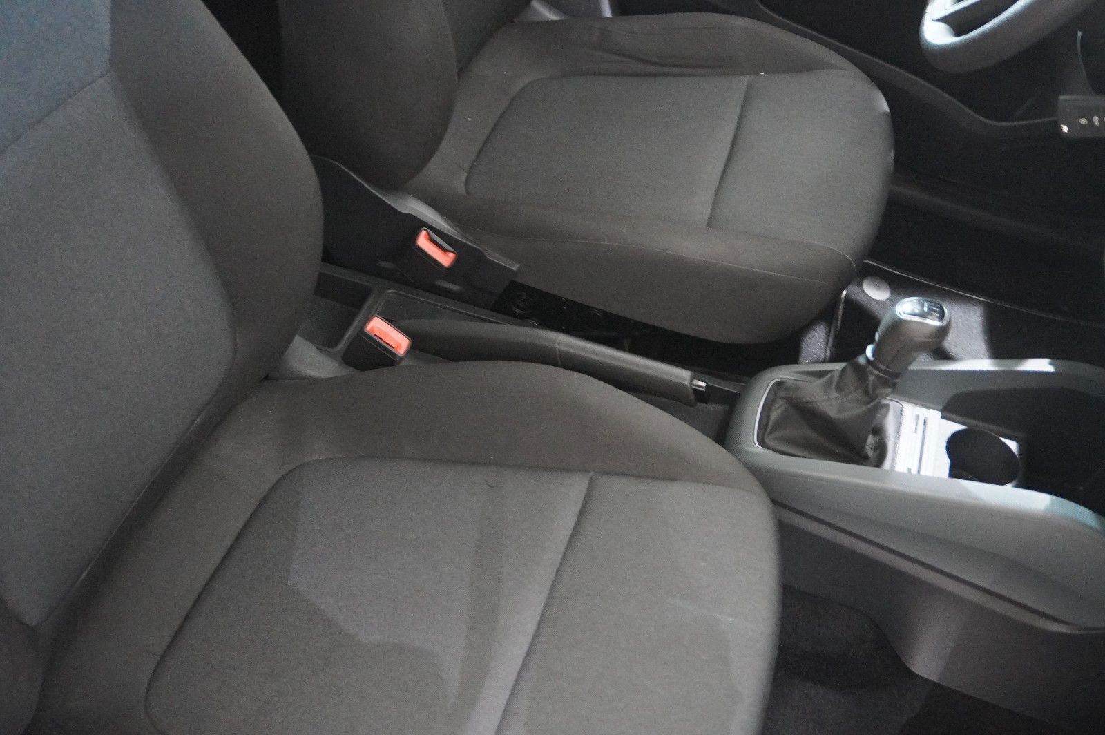 Fahrzeugabbildung SKODA Fabia 1.0 ACTIVE 5-TÜR LED/KLIMA/USB/NEBEL/BT