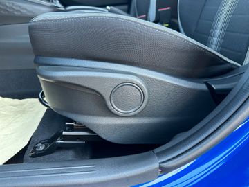 Hyundai i10 1.0 ATM AUTOMAT. SCHALTGETRIEBE TREND + NAVI