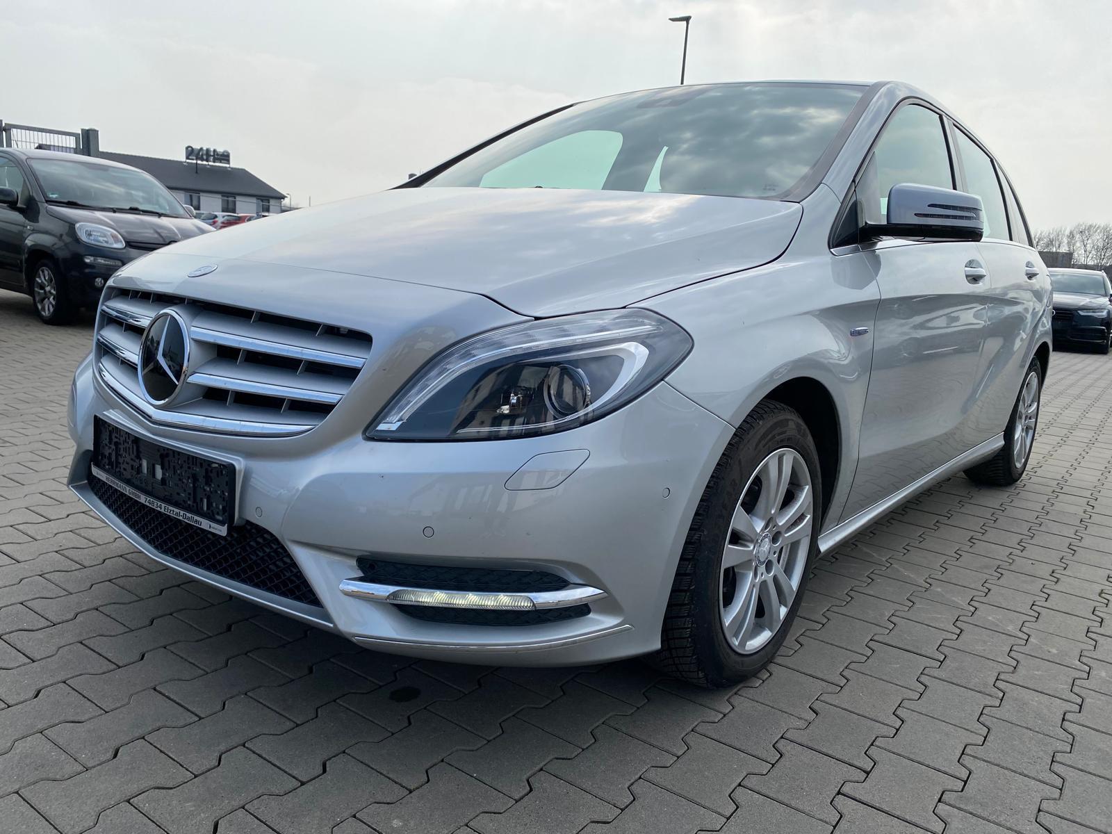 Mercedes-Benz B 200 B 200/BI XENON/NAVI/R-KAM
