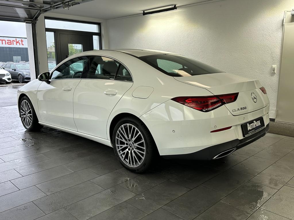 Mercedes-Benz CLA 200