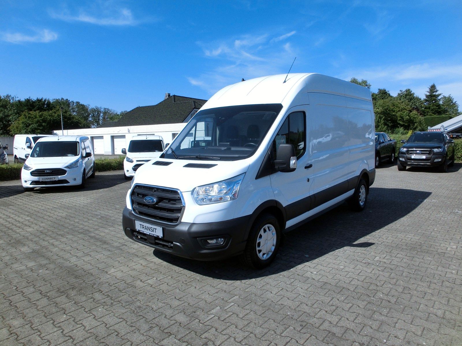 Fahrzeugabbildung Ford Transit Kasten 350 L3H3 Trend