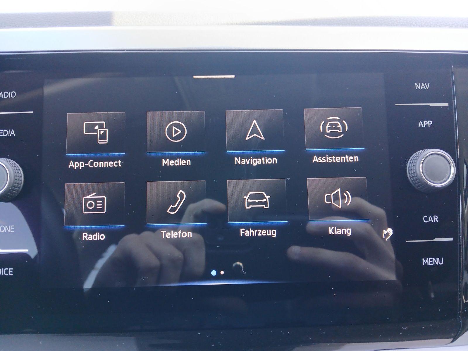 Fahrzeugabbildung Volkswagen Taigo TSI Style DSG Matrix AHK AID ACC RFK SH LM