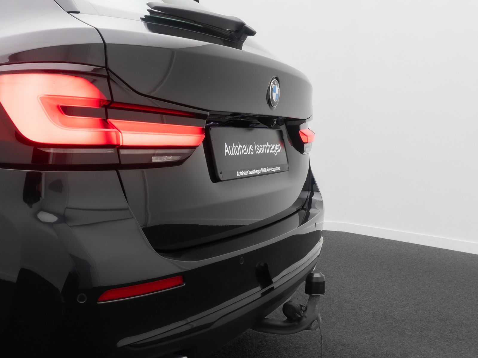 Fahrzeugabbildung BMW 530e xD 360°HUD DAB H/K 4xKlima Komfort AHK ACC