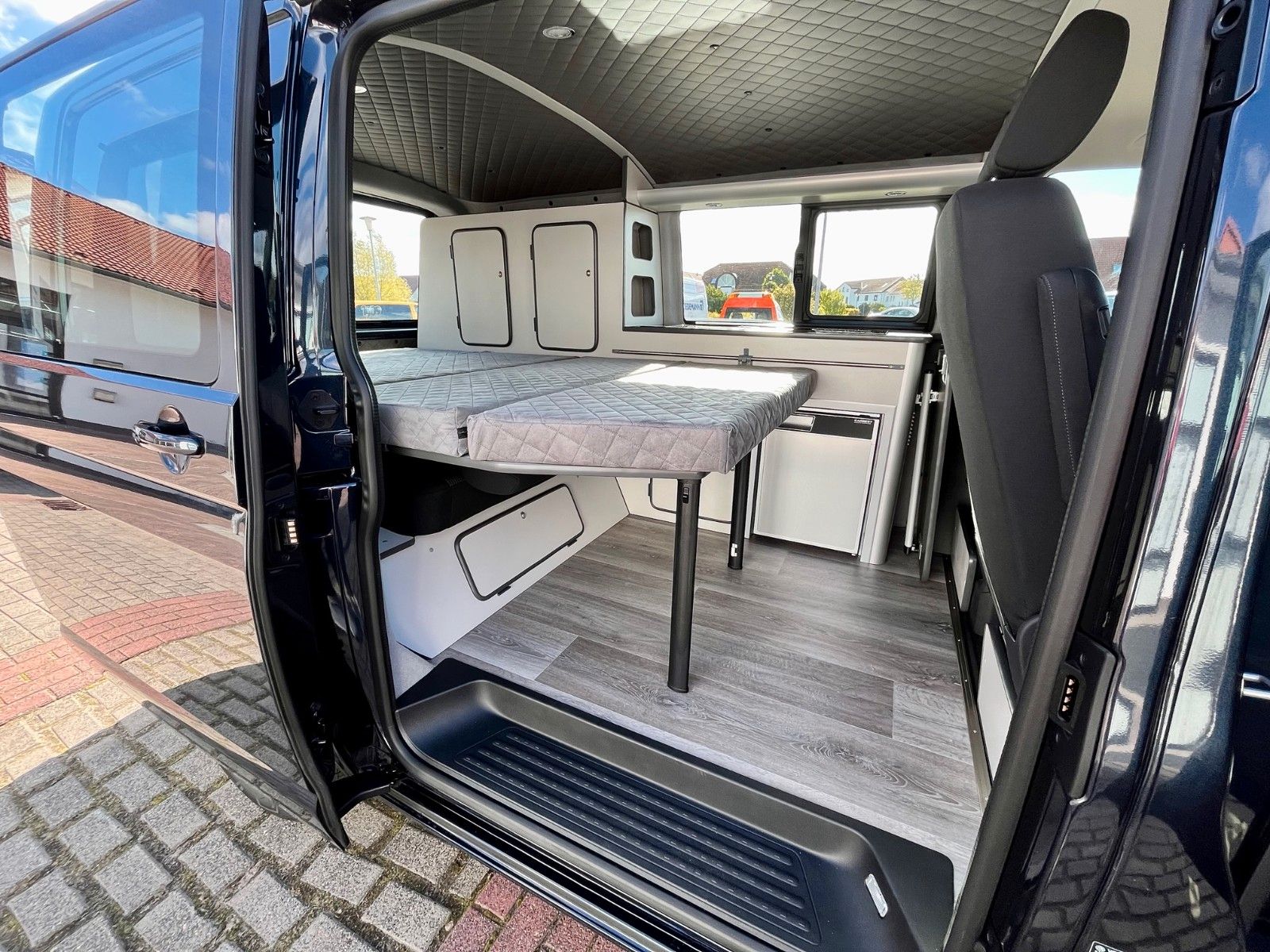 Fahrzeugabbildung Volkswagen T6.1 WOMO NEU+SHZ+PDC+Tempomat+