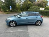 Hyundai i20 blue Active Passion Panorama - Hyundai: Unfallwagen