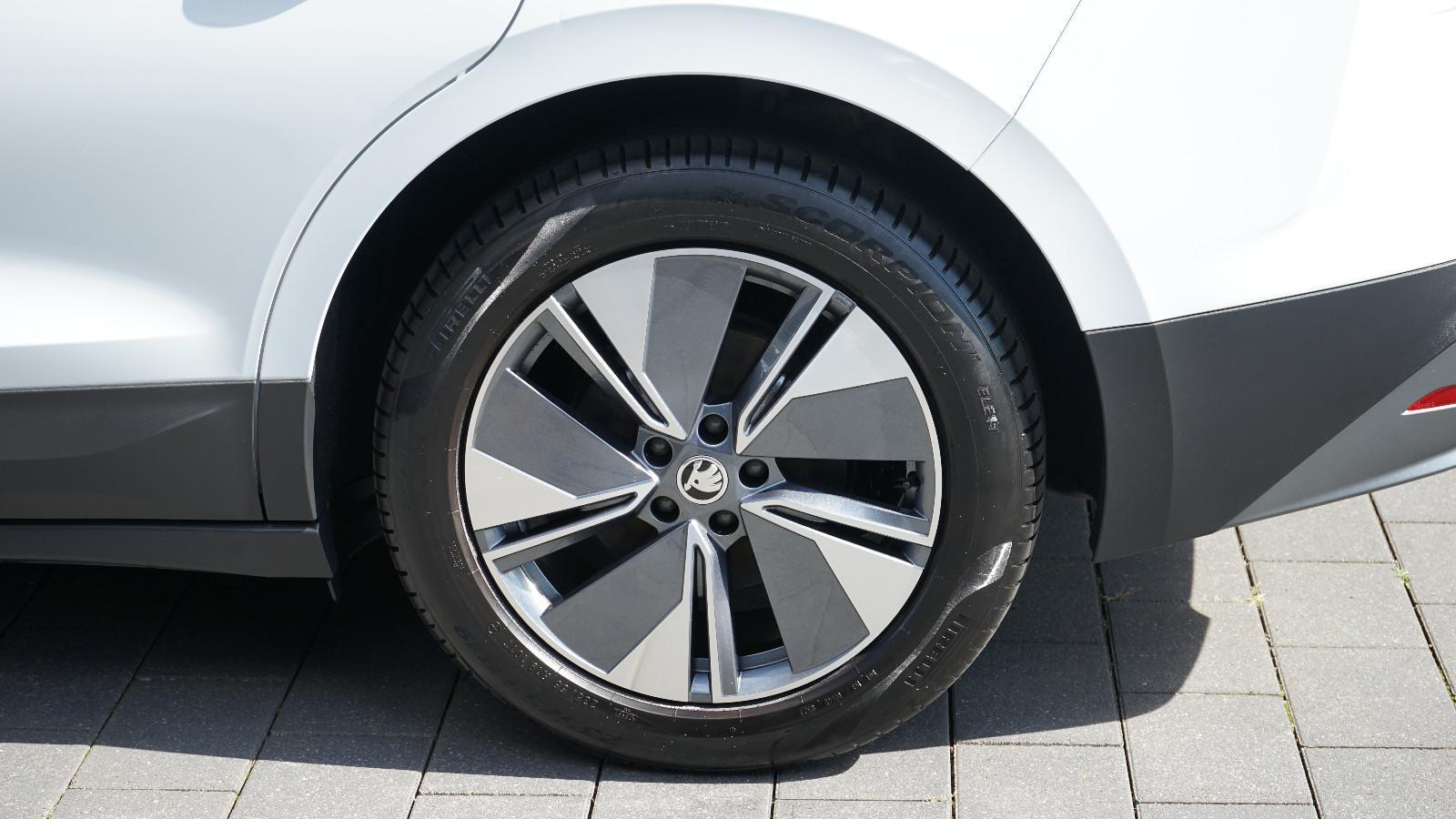 Skoda ENYAQ IV 60 LOFT*T-LEDER*LED*19 ZOLL*NAVI