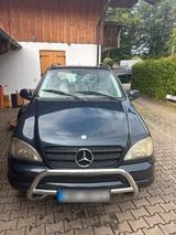 Mercedes-Benz Mercedes Ml 270 CDI 3,5t Ahk - gebrauchte Mercedes-Benz ML 270 aus dem Jahr 2001