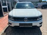 Volkswagen Tiguan 1,5l IQ.DRIVE*1.HAND*KLIMA*NAVI*EURO6*LED - Volkswagen Tiguan: Eu