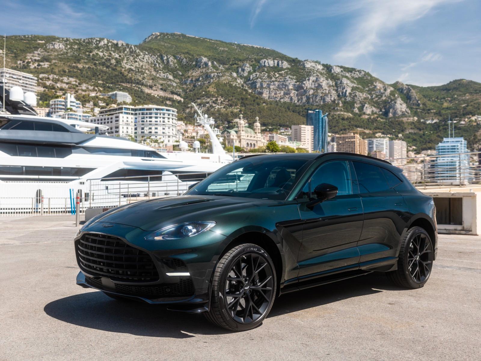 Aston Martin DBX 4.0 V8 707